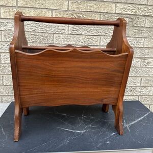 Amana walnut magazine rack 18 x 19H. Vintage